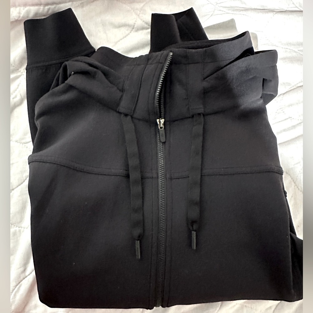 Lululemon Rouge Renegade Jacket -Vented Back